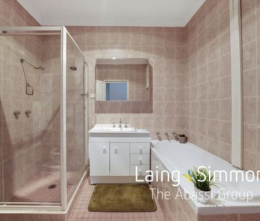 Modern Three Bedroom Villa in a Quiet Complex! - Photo 5