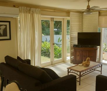 Two bedroom Villa in the Heart of Belmont - Photo 2