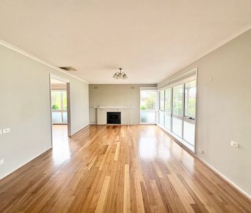 Comfortable Family Living in a Convenient Grovedale Location - Photo 2