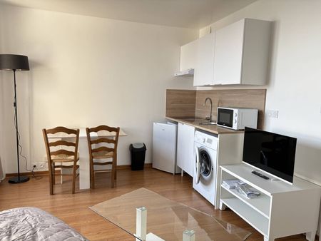 Location studio meublé à LE HAVRE (76) - Photo 2