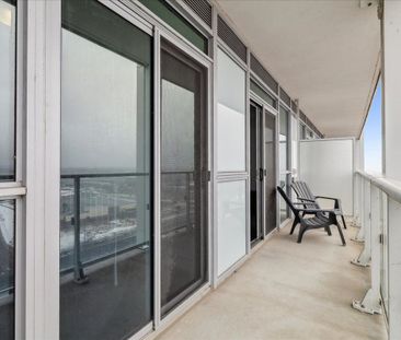 For Lease - 65 SPEERS Road Unit# 1902, Oakville, Ontario - Photo 3