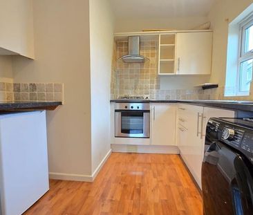 4 bedroom apartment to rent - Photo 6