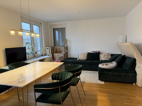 Großzügig geschnittene Wohnung, unweit der Königsheide ***Balkon***Parkett***Dusch+Wannenbad***Lift*** - Photo 1