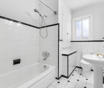 For Lease - 453 Brookside Drive Unit# Upper, Oakville, Ontario - Photo 3