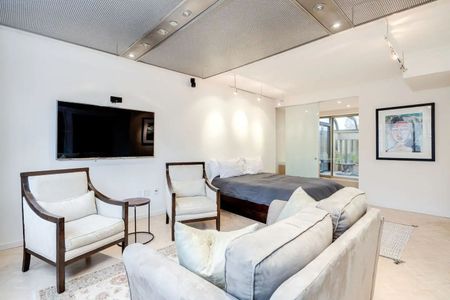 For Lease - 160 Bedford Road Unit# 307, Toronto, Ontario - Photo 3