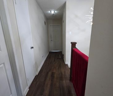 For Lease - 32 Shenstone Avenue, Brampton, Ontario - Photo 4