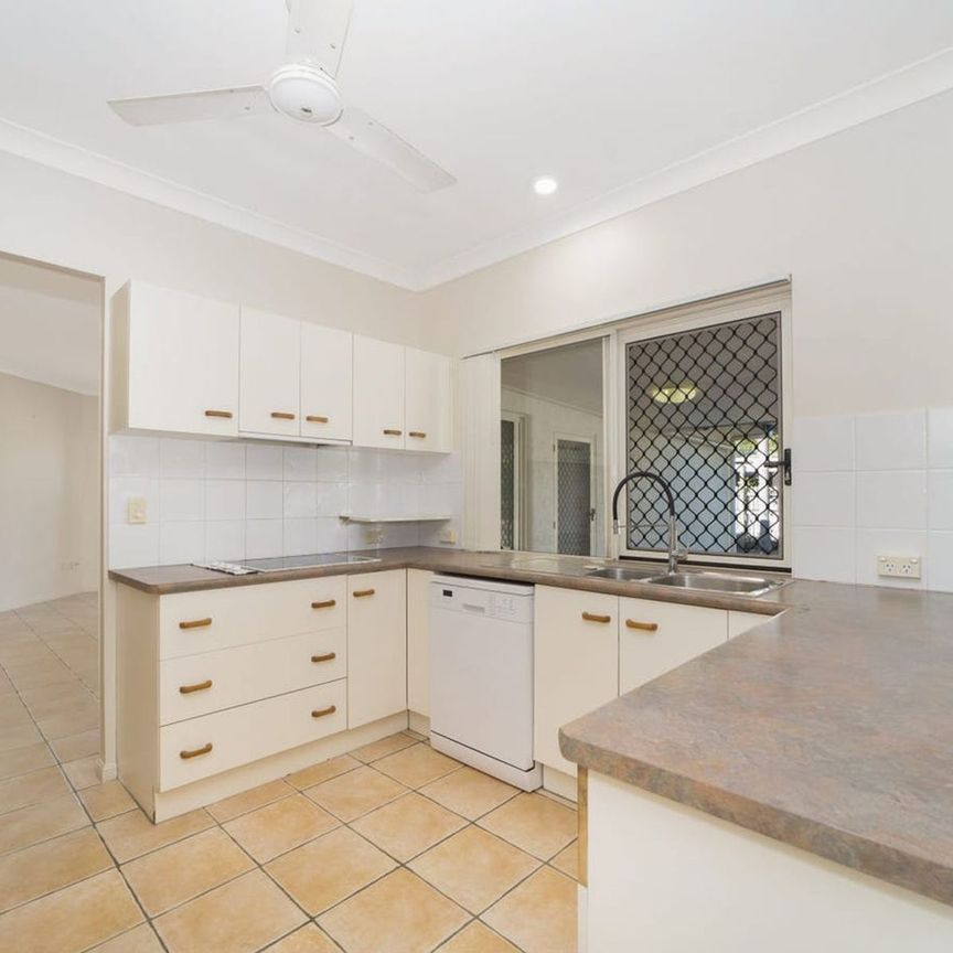 29 Overton Cct, 4817, Kirwan Qld - Photo 1