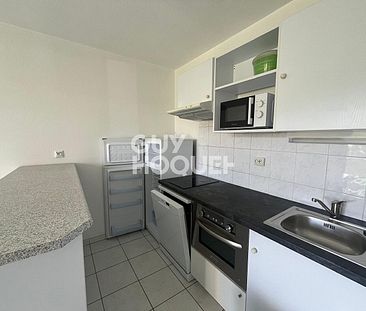 LOCATION d'un appartement T2 (36 m²) à L ISLE D ABEAU - Photo 5