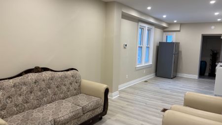 For Lease - 295 Main Street, Markham, Ontario - Photo 3