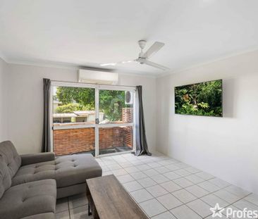 Fully Furnished & Fully Air Conditioned 1st floor 2 bedroom Apartme... - Photo 1