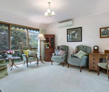 Secluded & Spacious Garden Sanctuary - Photo 3