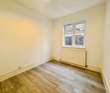 2 bedroom ground floor flat to rent - Photo 1