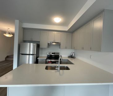 For Lease - 1575 Moira Crescent, Milton, Ontario - Photo 4