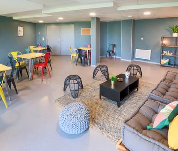 Location Appartement 1 pièce 18m² NIMES 30000 - Photo 2