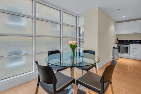 1 Bed Flat, High Timber Street, EC4V - Photo 4