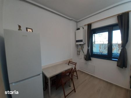 AP. 2 CAMERE- APARATORI, PARCARE, MASINA DE SPALAT VASE, METROU - Fotografie 3