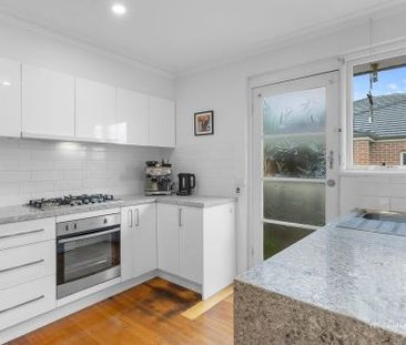 3/2 Walker Ave , MITCHAM - Photo 3