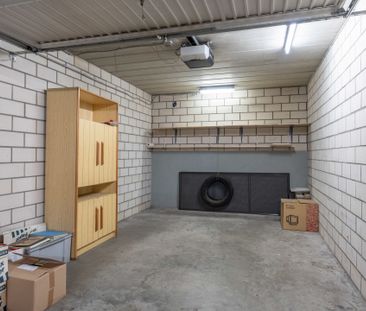 Goed onderhouden appartement op de 1e verdieping met 2 slkps - Photo 2