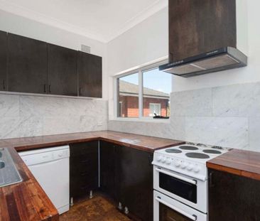 Wollstonecraft - Photo 3