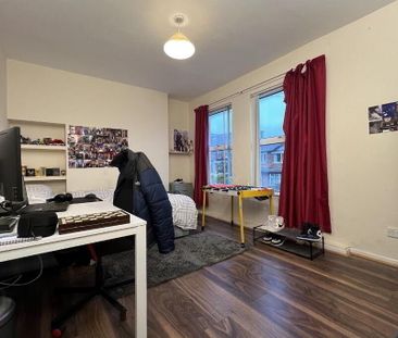 35 Sandhurst Drive, Belfast, BT9 5AY - Photo 6