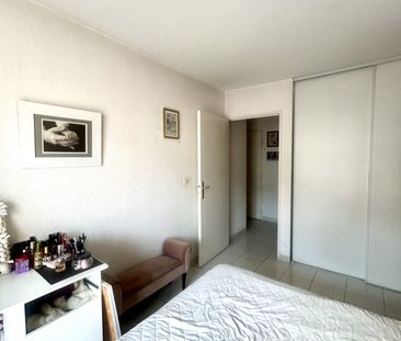 Location Appartement 1 pièce 55m² NICE 06300 - Photo 3