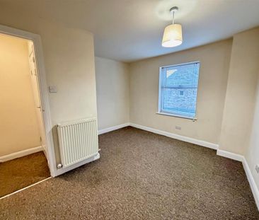 2 bedroom cottage to rent - Photo 2