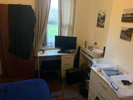 3 bedroom terraced house to rent - Photo 3