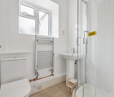 2 bedroom detached bungalow to rent - Photo 3