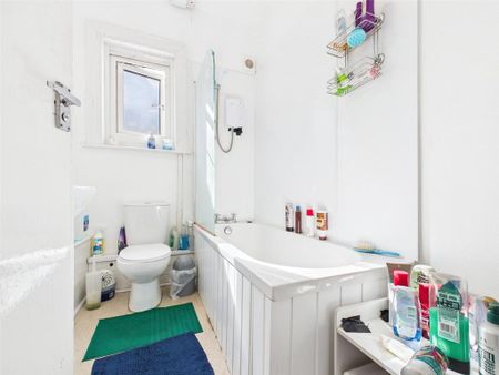 4 bedroom maisonette to rent - Photo 5