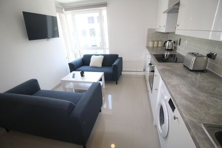 Flat 76, Samara Plaza, LS2 9DU, Leeds - Photo 2