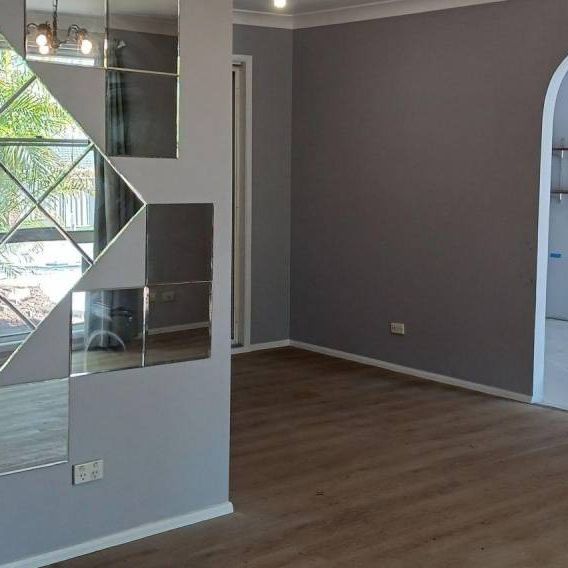 4 Bedroom ensuite bathroom garage - Photo 1