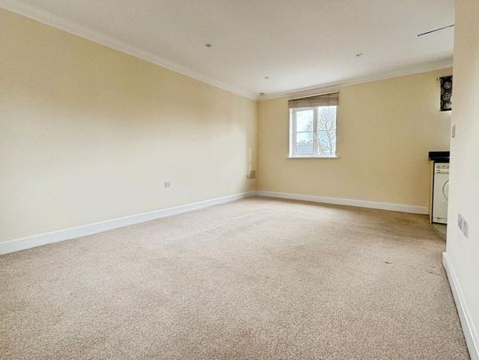 1 bedroom coach house to rent - Photo 1