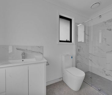 Brand New 2-Bedroom Home in Prime Noble Park Location! - Photo 4