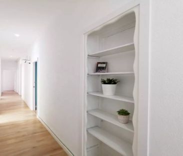 Room in a shared 9-bedroom apartment for rent in Palacio, perfect f... - Photo 4