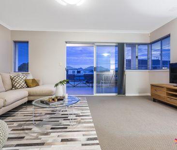 STUNNING TOWNHOUSE AVAILABLE UNTIL FEB 2027 - Photo 1