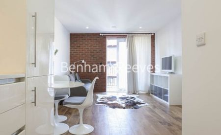 1 Bedroom flat to rent in Major Draper Street, Royal Arsenal Riverside, SE18 - Photo 5