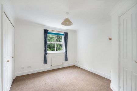 4 bedroom detached house to rent - Photo 5