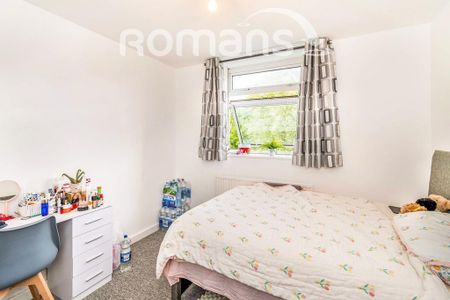 5 bedroom flat to rent - Photo 3