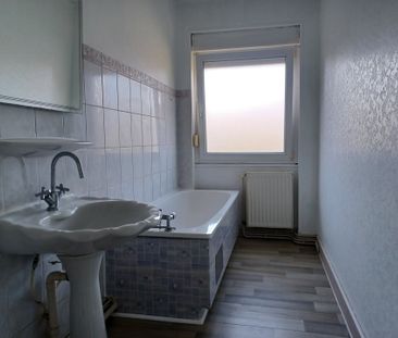 Location Appartement 2 pièces 56m² MULHOUSE 68100 - Photo 3