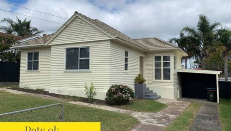 Beautiful two bedroom home in the heart of Westmere! - Photo 2