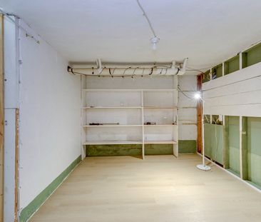 For Lease - 389 Lawrence Avenue, Toronto, Ontario - Photo 2