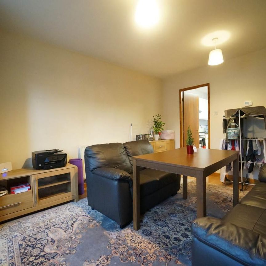 2 Gerddi Abaty - Photo 1