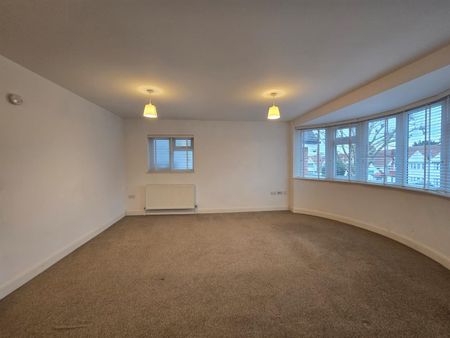 Golders Green Road, London NW11 - Photo 2