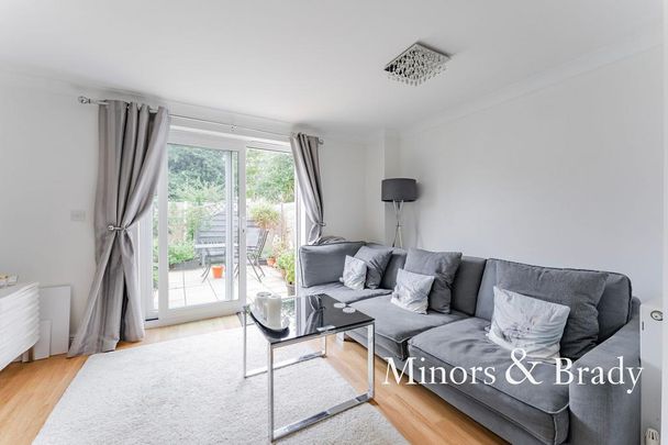 3 bedroom semi-detached house to rent - Photo 1