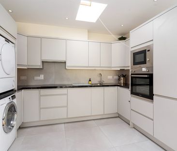 The Sweepstakes, Ballsbridge Park, Merrion Road, Dublin 4, D04 EV67 - Photo 1