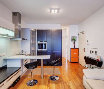 Top location in Schwabing near Münchner Freiheit - Photo 3