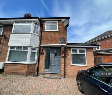 3 bedroom semi-detached house to rent - Photo 6
