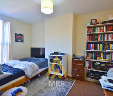 5 bedroom terraced house to rent - Photo 3