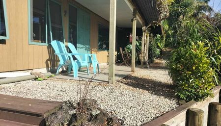 Charming Opua Stuido Unit w/ Garden - Photo 2