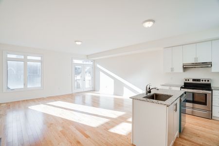 For Lease - 41 Hiawatha Court, Vaughan, Ontario - Photo 4